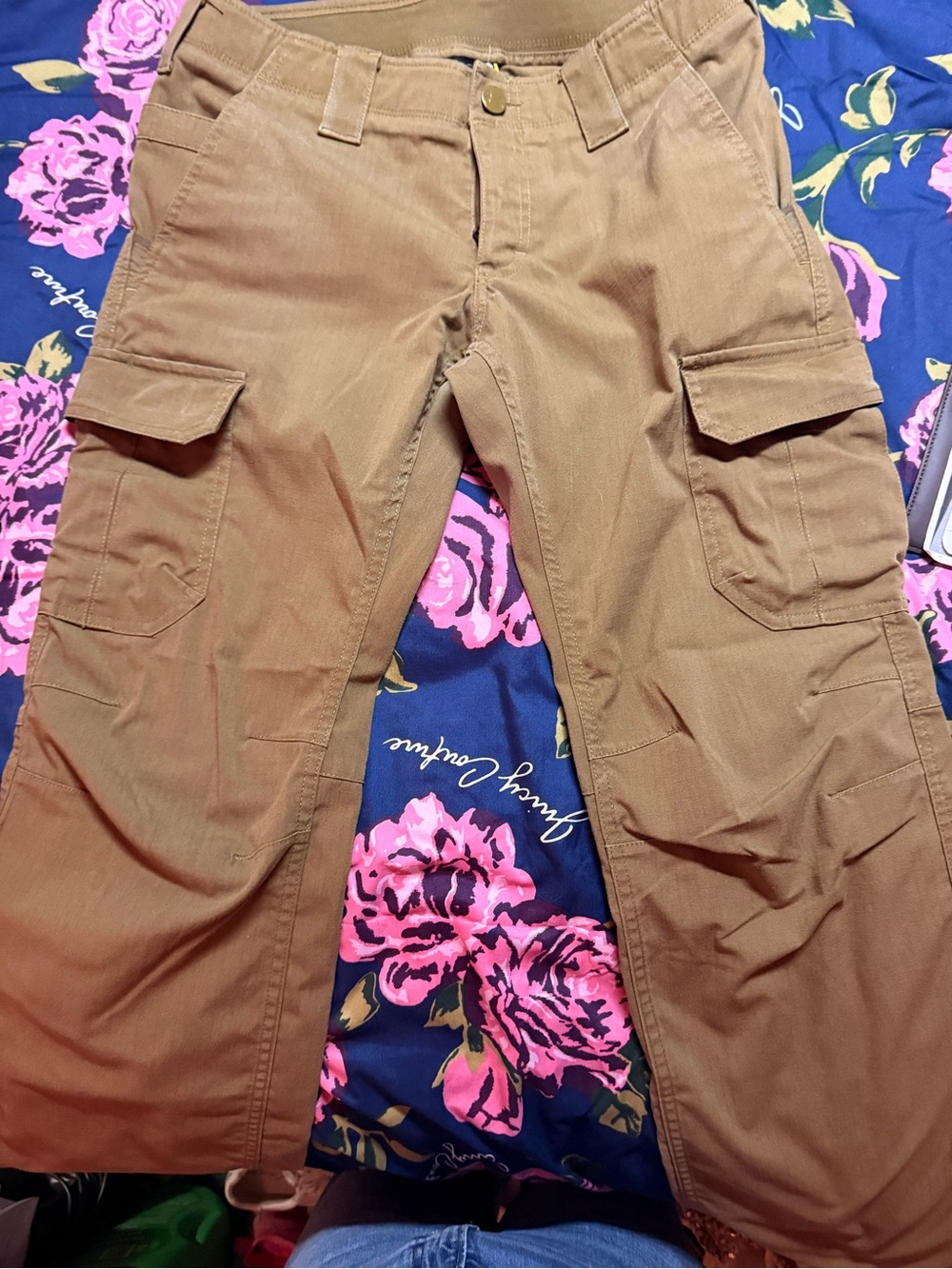 Women’s Under Amour storm pants size 8 in dark khaki